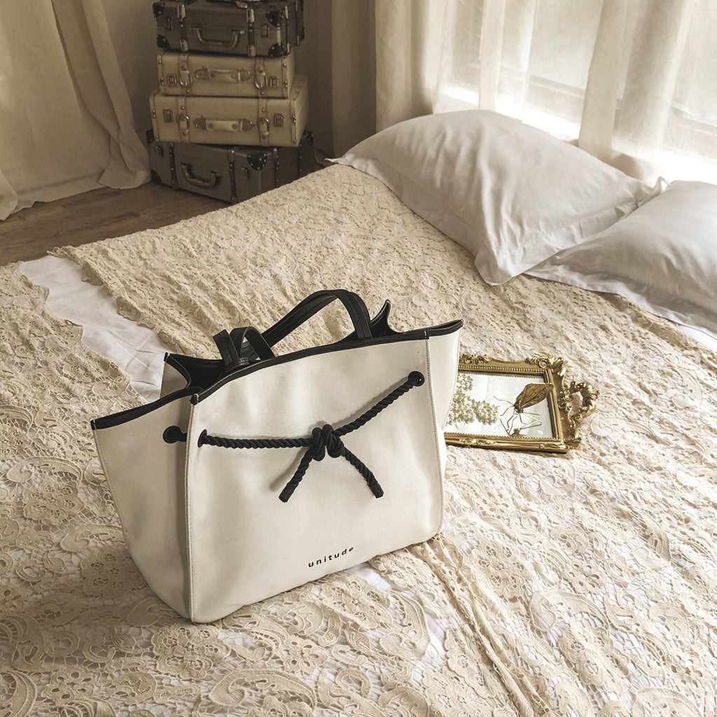TRUUBEAUTYS💧  Louis vuitton handbags, Purses and handbags
